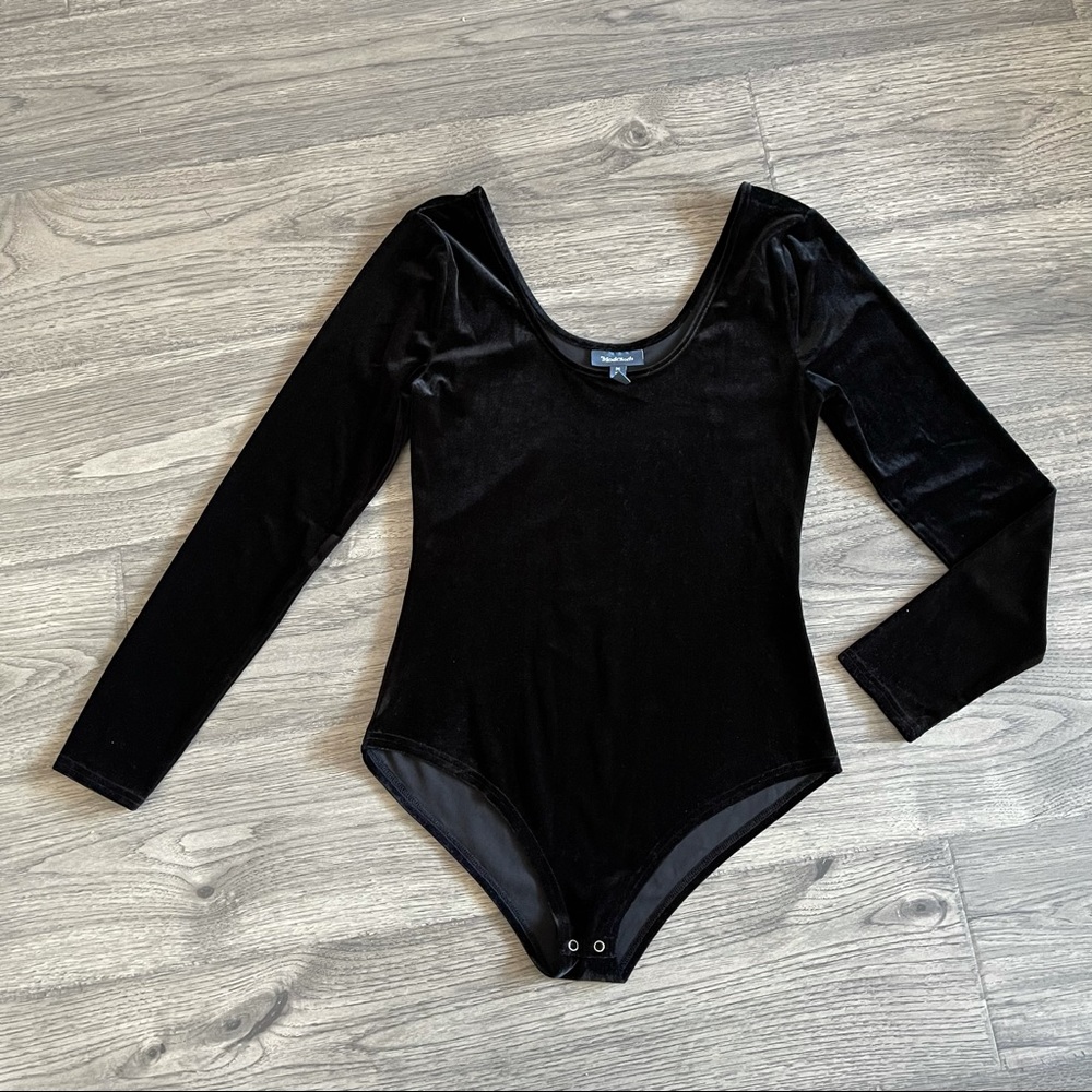 ModCloth Scoop Neck Black Velvet Bodysuit M